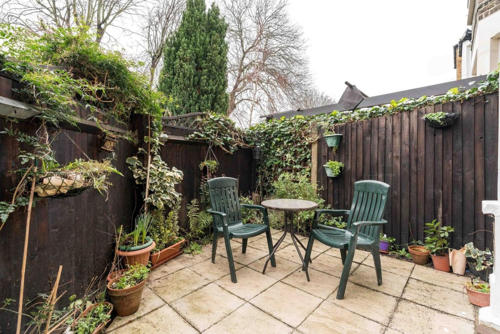 New Stylish 1 Bedroom Flat With Garden | London Bagian luar foto
