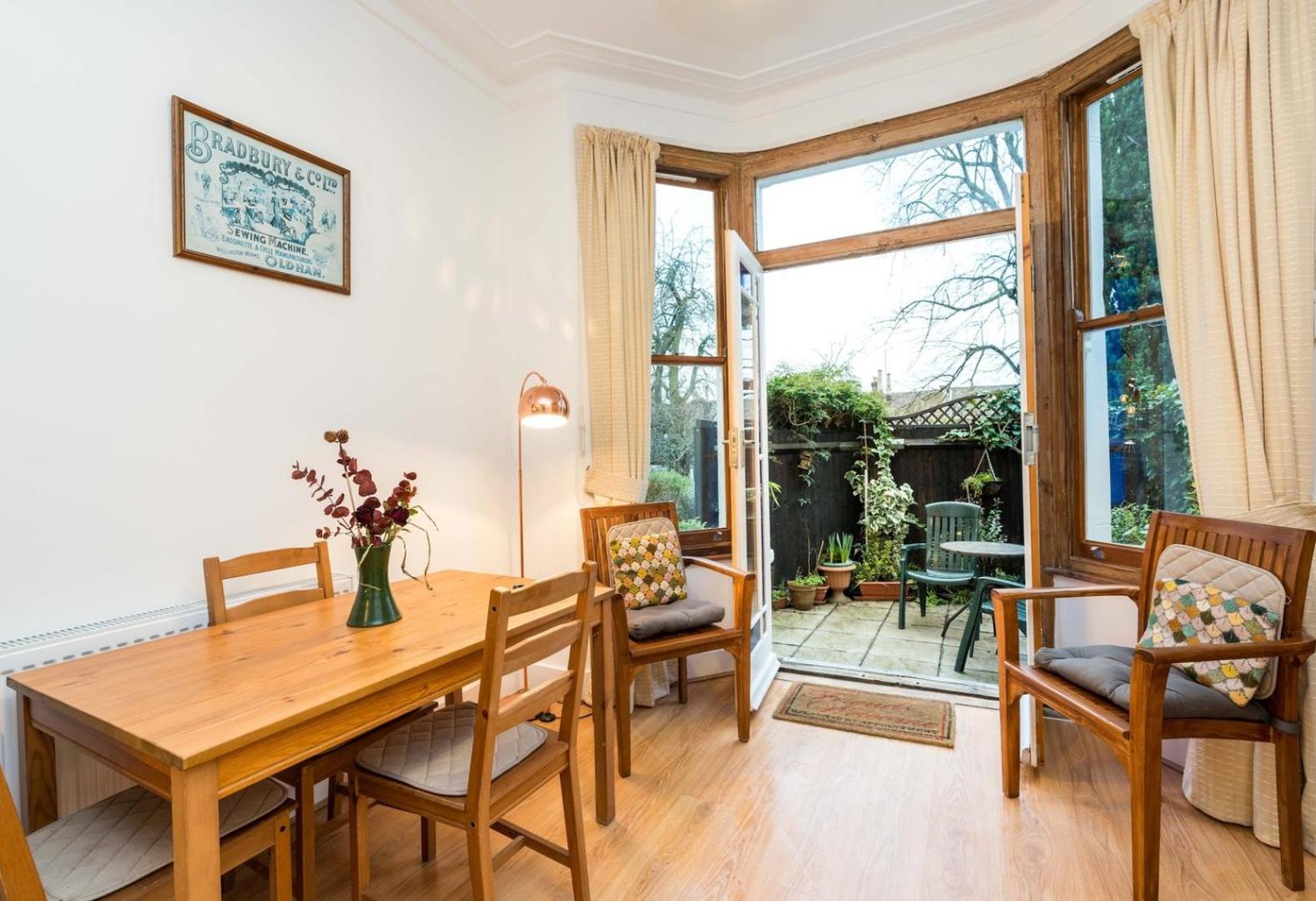 New Stylish 1 Bedroom Flat With Garden | London Bagian luar foto