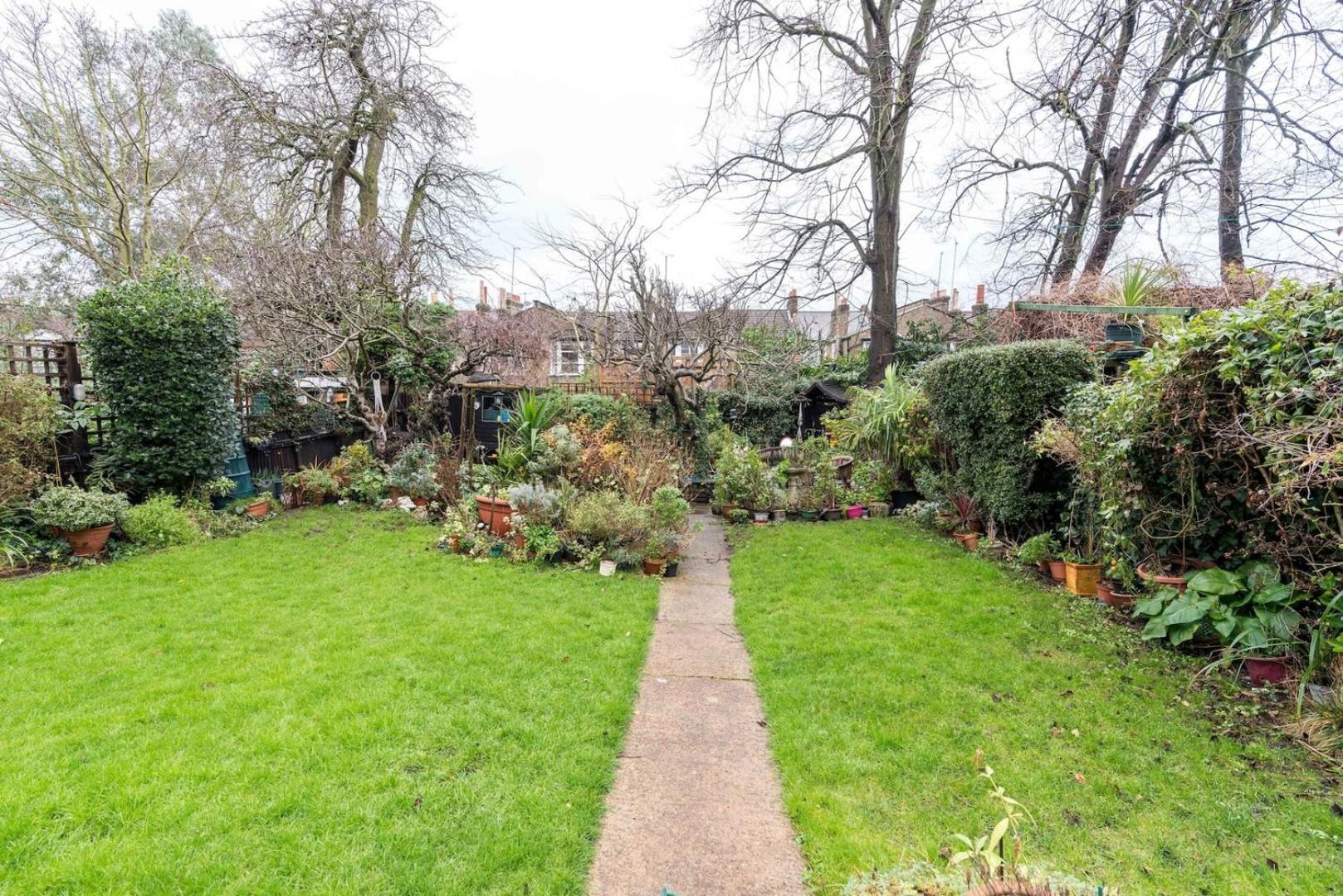 New Stylish 1 Bedroom Flat With Garden | London Bagian luar foto