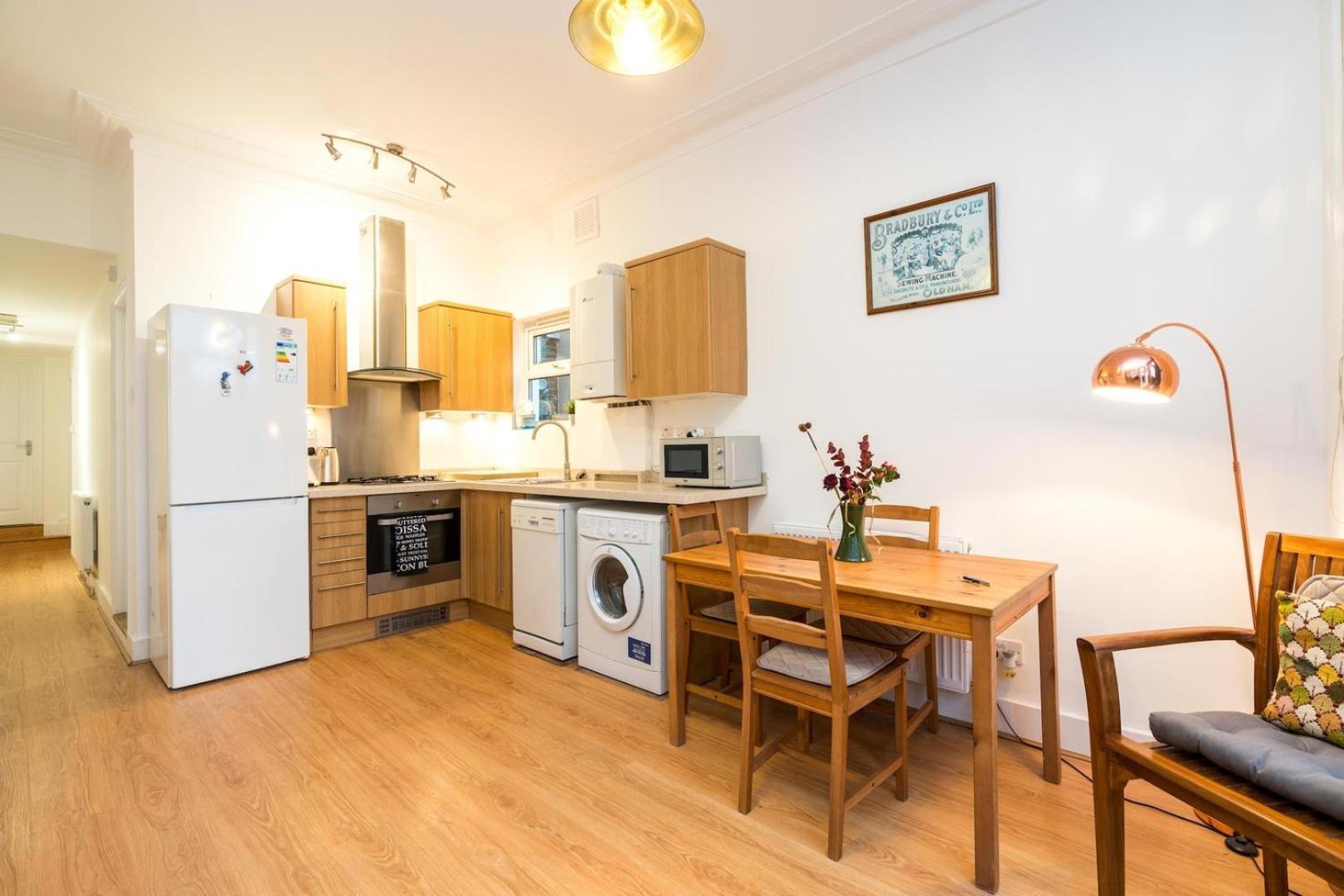 New Stylish 1 Bedroom Flat With Garden | London Bagian luar foto